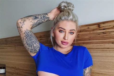 What is Vicky Aisha's current age?