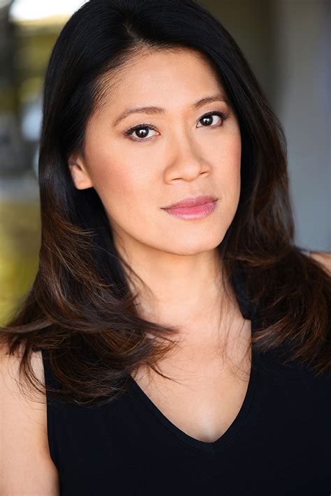 Which projects propelled Junie Hoang to fame?