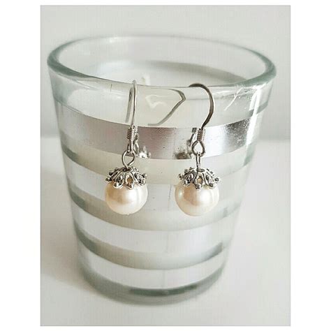 White Pearls: A Symbolic Gift for Special Occasions