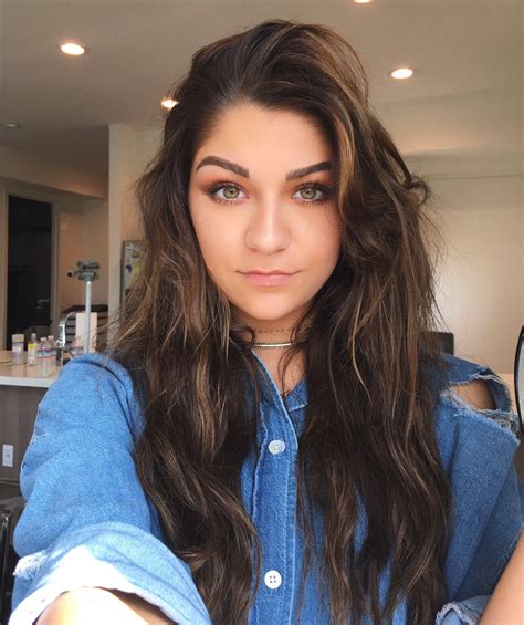 Who is Andrea Russett?