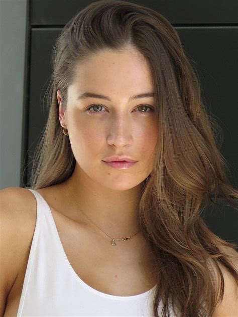 Who is Elsie Hewitt?