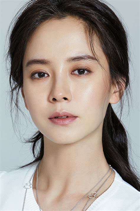 Who is Ji Hyo Song?