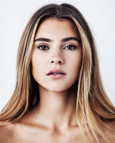 Who is Stefanie Giesinger?