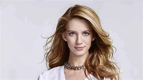 Yael Grobglas: Net Worth and Earnings