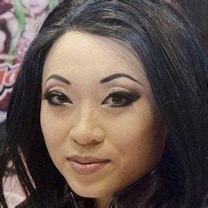 Yaya Han: Biography and Background