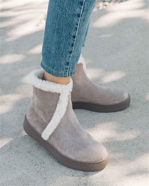 Yearning for Comfortable Boots: Craving Snug and Cozy Footwear