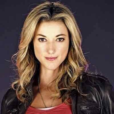 Zoie Palmer's Rise to Fame and Recognition